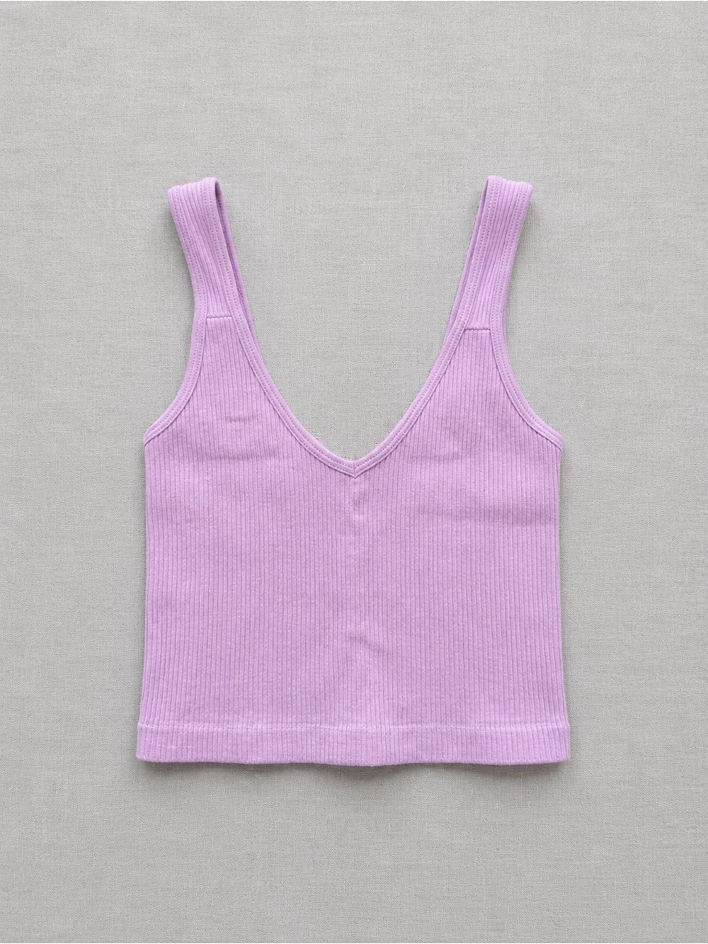 Ribbed Seamless V‑Neck Crop Tank Top - Lavender